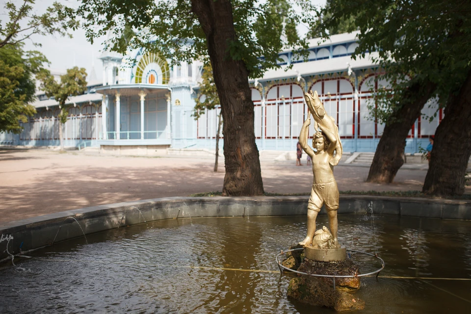 В Пятигорске перенесли открытие сезона фонтанов.