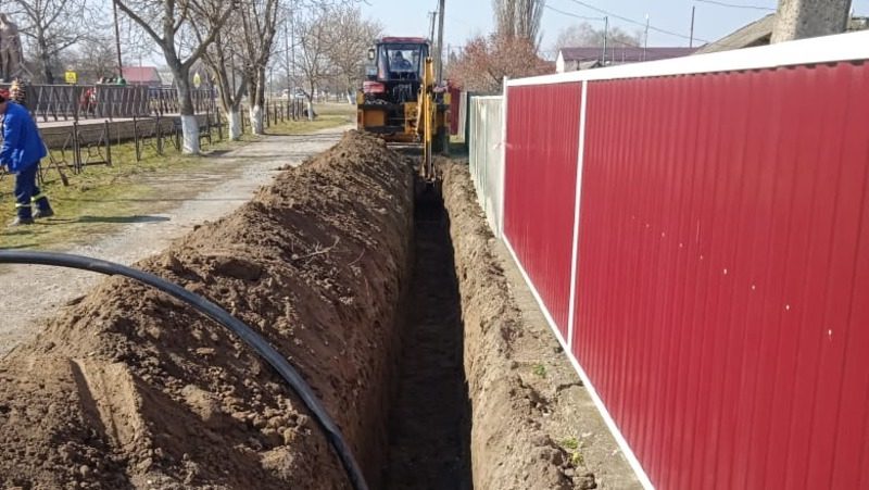 Капремонт водопровода завершают в селе Русском Курского округа