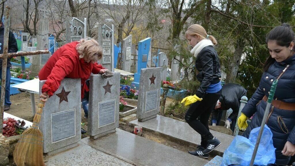 На кладбища Ставрополя закроют проезд, а чиновники высказались по делу Дорошенко1