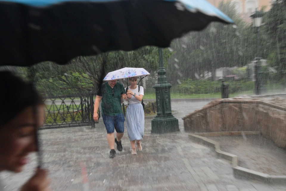 В Северной Осетии объявили штормовое предупреждение из-за сильного ветра до 25 м/с и ливней с грозами