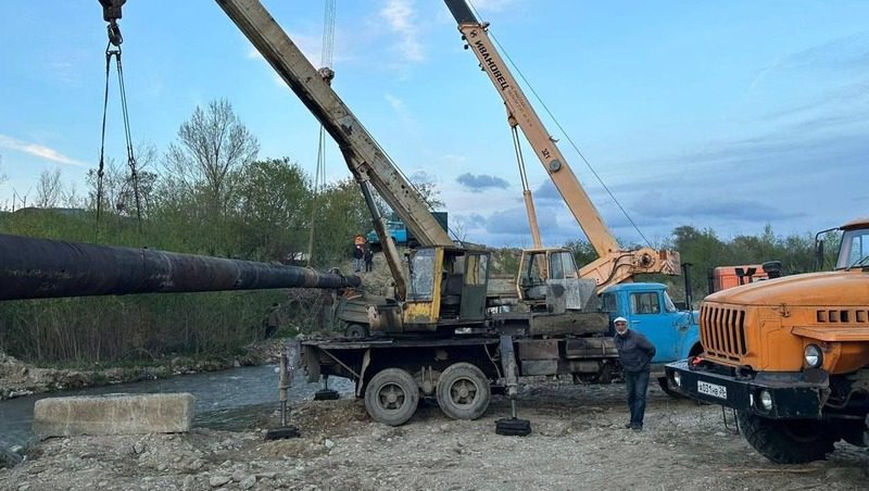 Специалисты завершили ремонт труб в Эшкаконском водохранилище в Карачаево-Черкесии