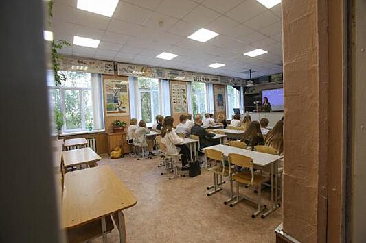 Власти Крыма обвинили Украину в минировании школ