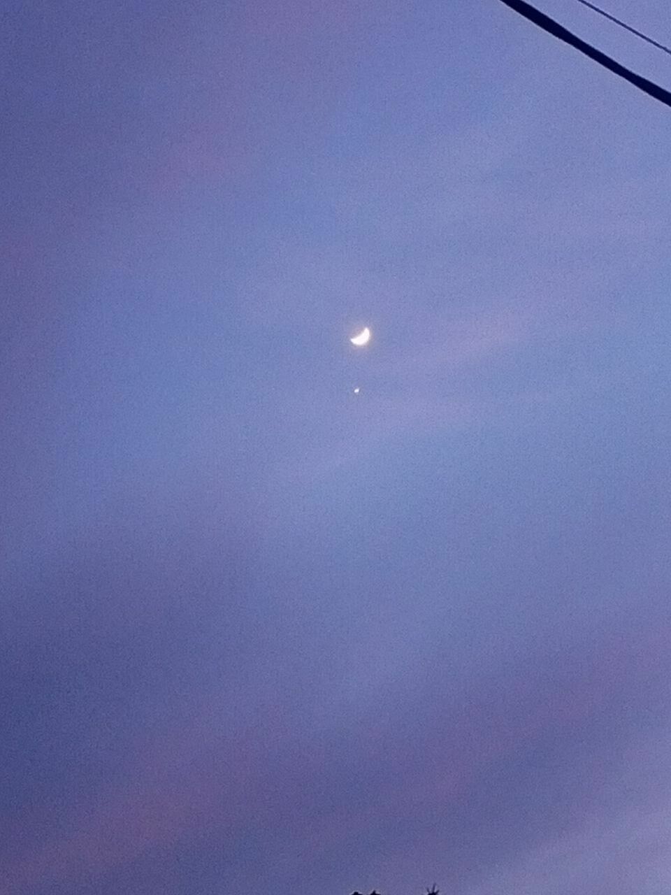 Жители Ставрополья поделились снимками сближения Луны и Венеры11