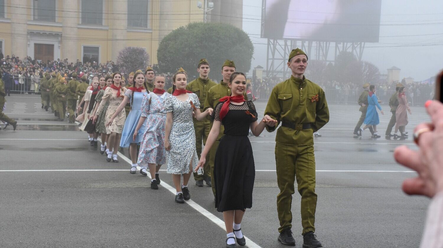 Парад 78-й годовщины Победы в Ставрополе прошел в тумане144