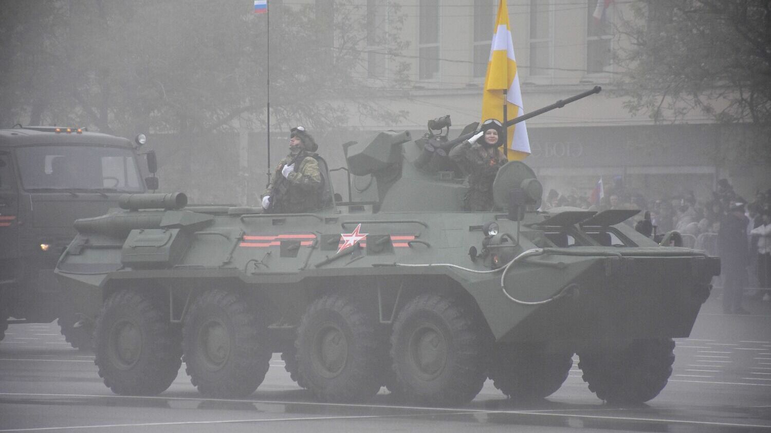 Парад 78-й годовщины Победы в Ставрополе прошел в тумане108