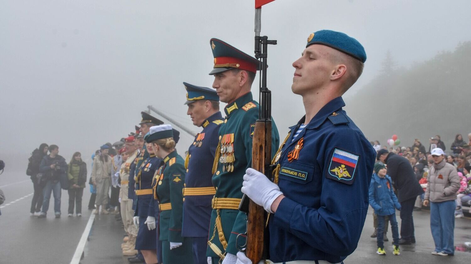 Парад 78-й годовщины Победы в Ставрополе прошел в тумане74