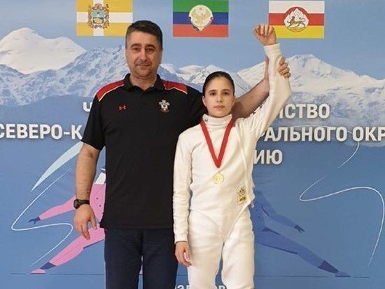 Пятигорчанка взяла «золото» на турнире по фехтованию среди девушек