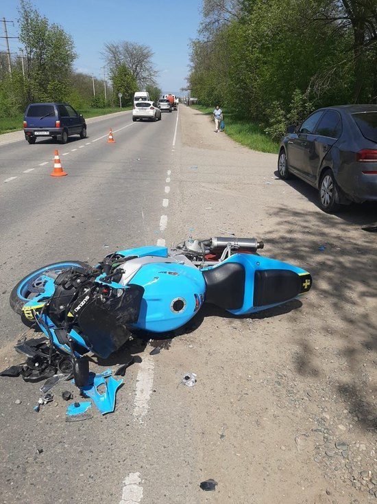 В Кочубеевском округе лишённый прав мотоциклист спровоцировал ДТП