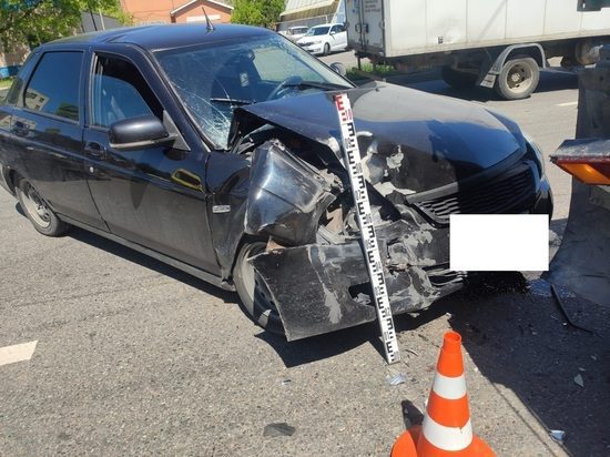 В Ставрополе неопытная автоледи спровоцировала тройную аварию