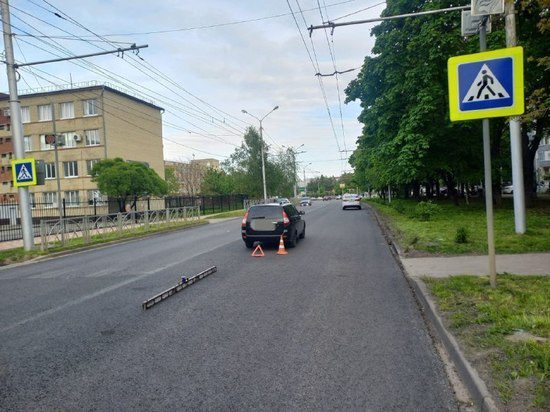 В Ставрополе водитель «Приоры» сбил парня и школьницу на переходе