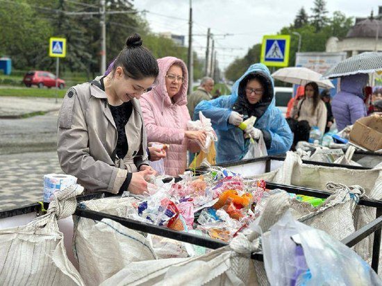 Жители Пятигорска приняли участие в выездной экологической акции