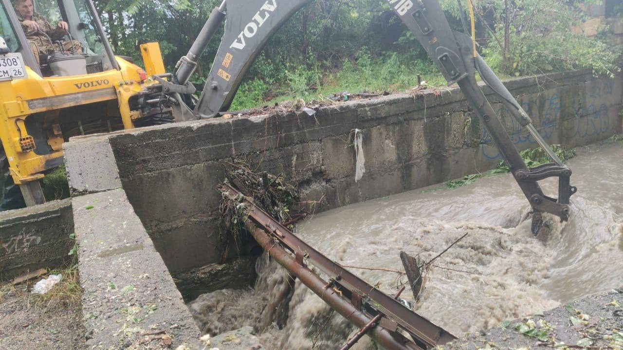 Из-за непогоды в одной из рек Пятигорска поднялся уровень воды1