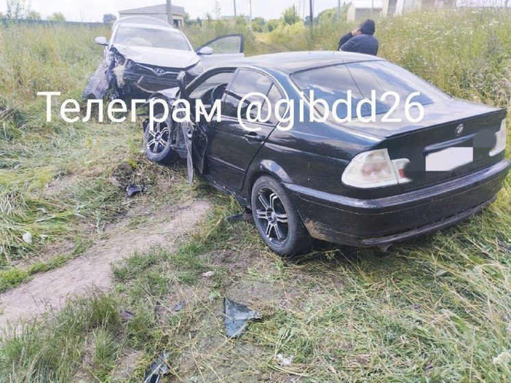 На Ставрополье 17-летний подросток взял машину отца и попал в ДТП