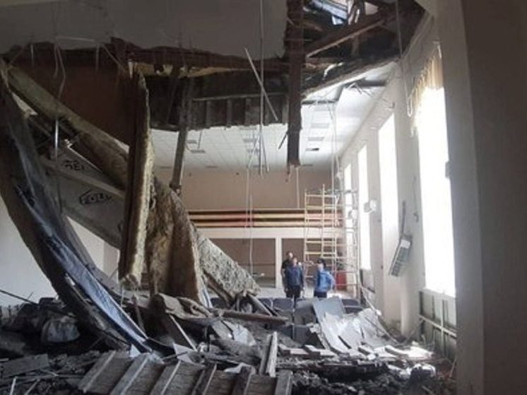  На Ставрополье после капремонта обрушился потолок сельского Дома культуры