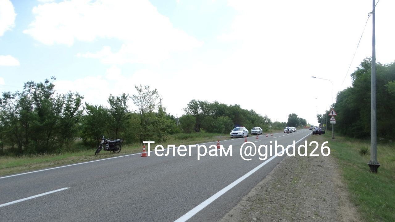 На Ставрополье пожилой мотоциклист спровоцировал ДТП и впал в кому0