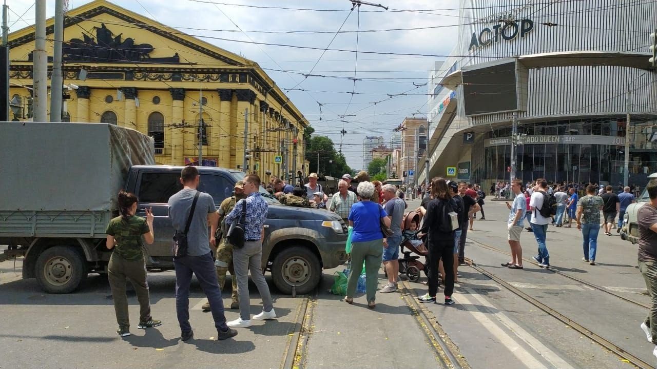 Около пяти выстрелов прозвучало у штаба ЮВО в Ростове-на-Дону0