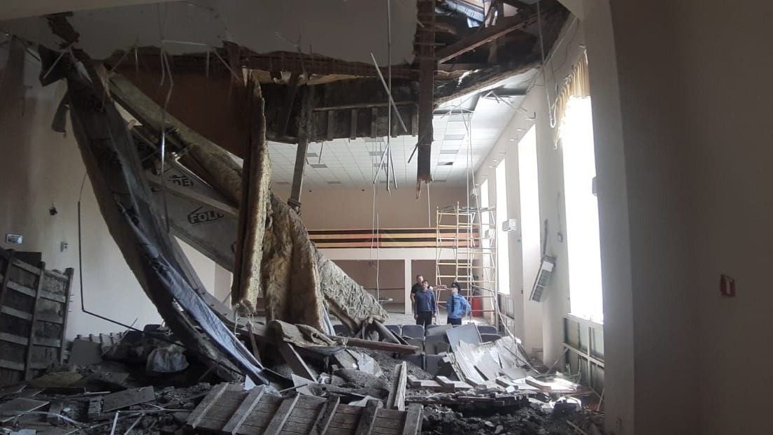 Потолок обрушился в здании Дома культуры на Ставрополье1