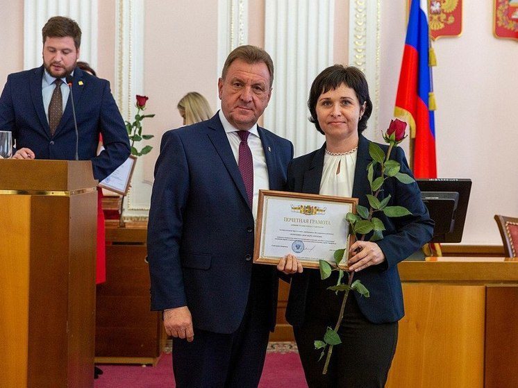 В День социального работника в Ставрополе наградили более 40 специалистов