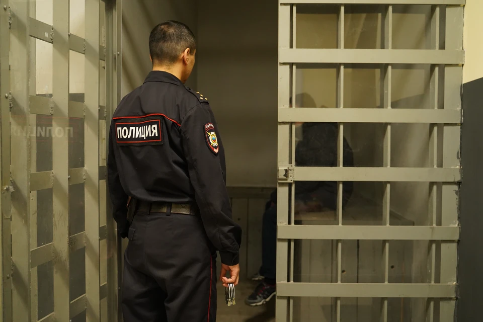 Полицейский в Ставрополе ответит в суде за продажу наркотиков