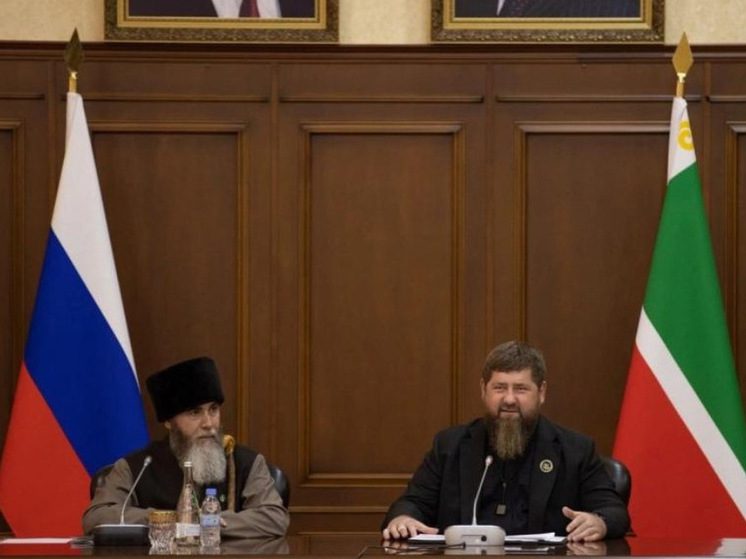 Кадыров на совещании Правительства Чечни призвал учиться не верить фейкам