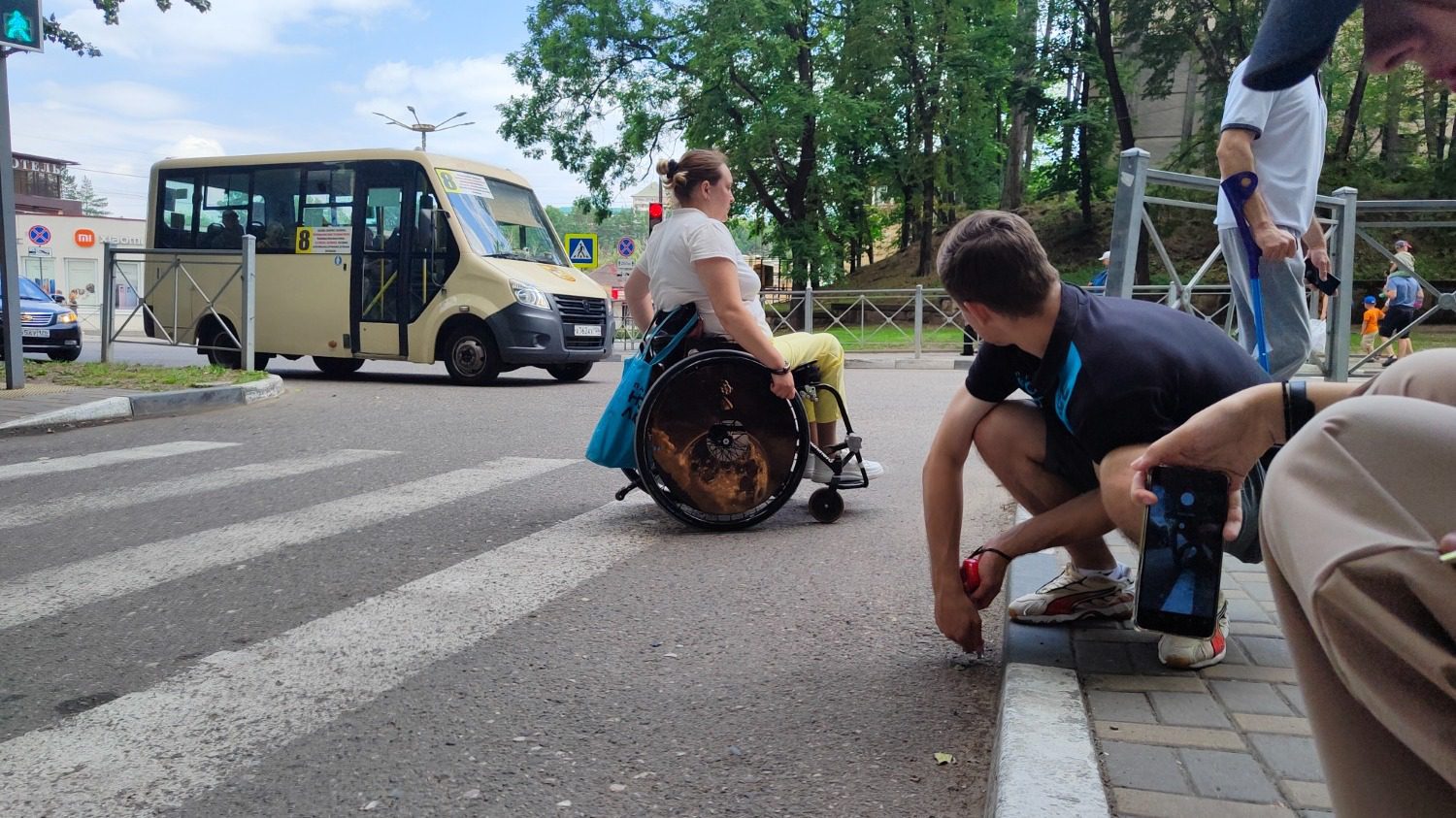 Недоступный Кисловодск. Как инвалиды преодолевали полосу препятствий на курорте19