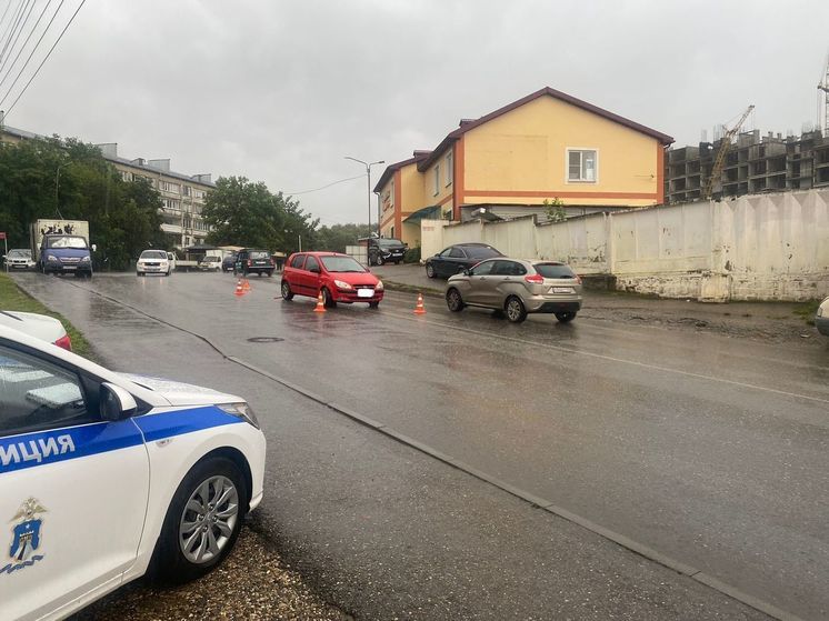 Перебегавшая дорогу 12-летняя девочка попала под машину в Кисловодске