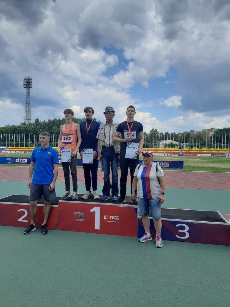 Полный комплект медалей завоевали ставропольские легкоатлеты в Чувашии
