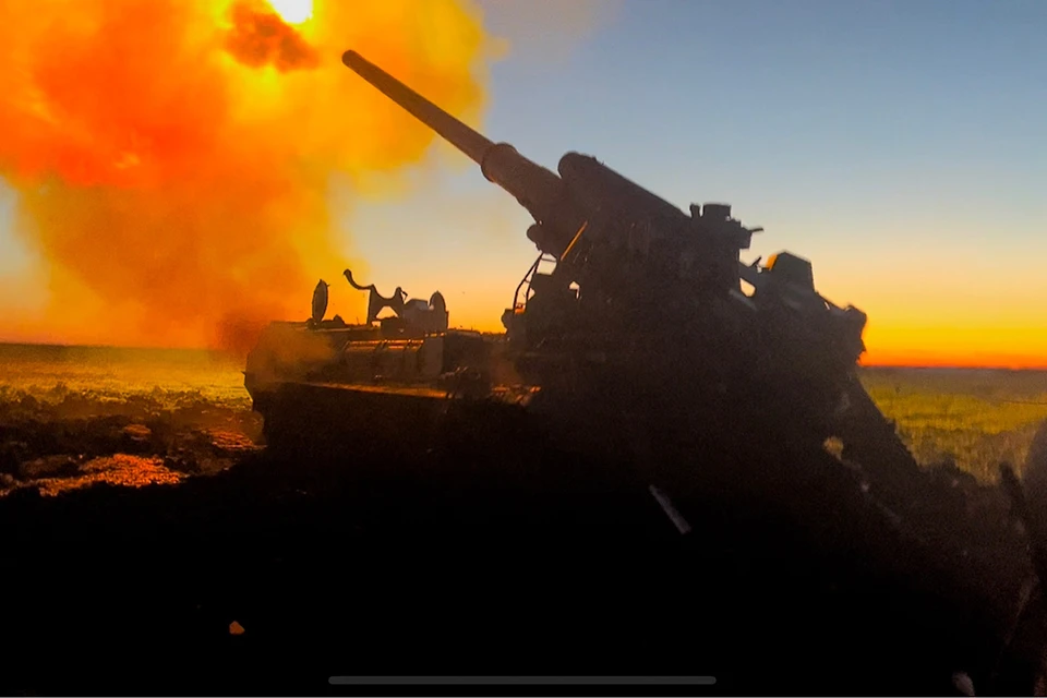 Российские артиллеристы группировки "Южная" после разведки с дронов уничтожили склад боеприпасов ВСУ,