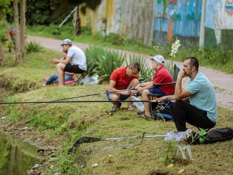 В Невинномысске более 60 рыбаков посоревновались в рыбной ловле поплавочной удочкой