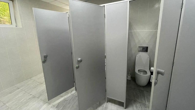 Бесплатные туалеты откроют в Курортном парке Железноводска после ремонта