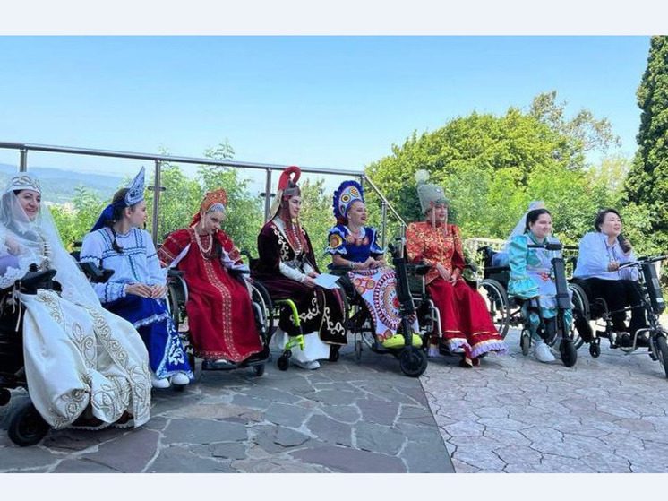 Мадина Актамирова из Ингушетии участвует в конкурсе красоты для девушек на инвалидных колясках