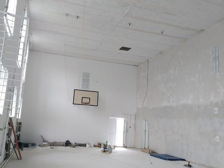 Ремонт спортивного зала в школе села Марьины Колодцы закончат до конца августа