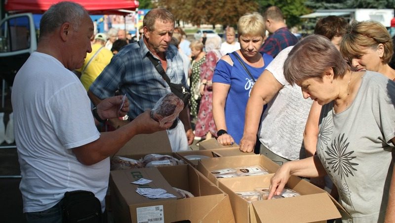 Ставропольские производители поучаствовали в первой ярмарке в луганском Антраците 