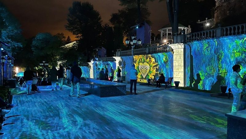 Световое 3D-шоу покажут на каменном экране во время ягодного фестиваля Кисловодске