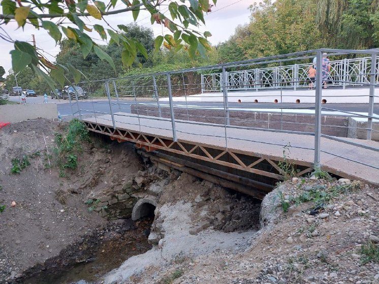 В Ессентуках завершили ремонт на мосту по улице Пушкина