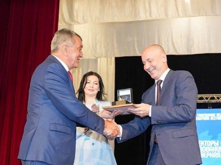 В Сверной Осетии молодые учителя получат надбавку 70% от оклада