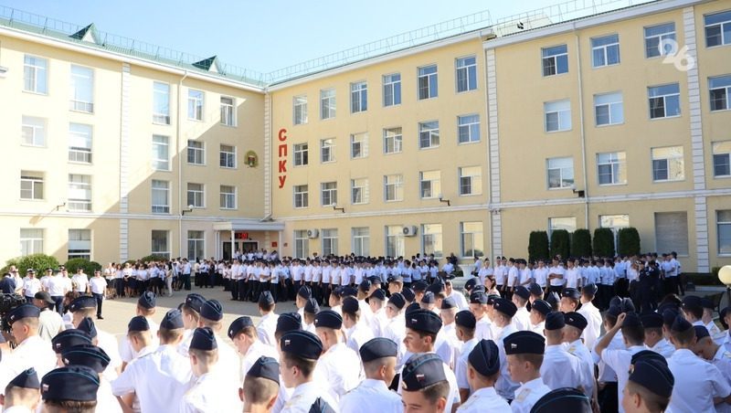 Глава Ставрополья поздравил с Днём знаний кадет из президентского училища