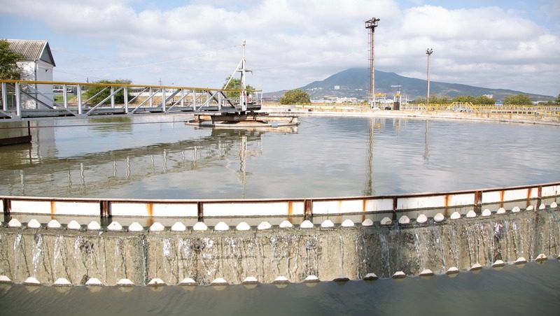 Вода, огонь и экскаватор: лучшего слесаря, электрогазосварщика и машиниста экскаватора Ставрополья определили в Пятигорске