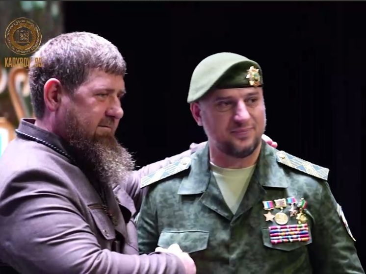 В Чечне вручили награды выдающимся жителям республики