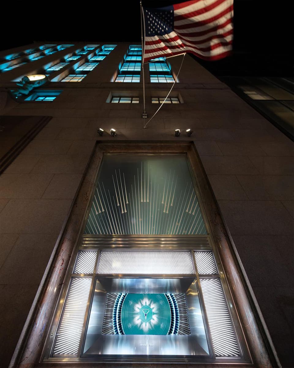 Праздничные витрины флагмана Tiffany & Co, Нью-Йорк. Фото: Ricky Zehavi