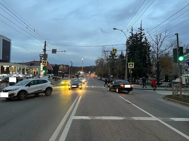 54-летняя автоледи-лихачка чуть не сломала шею в ДТП в Ставрополе