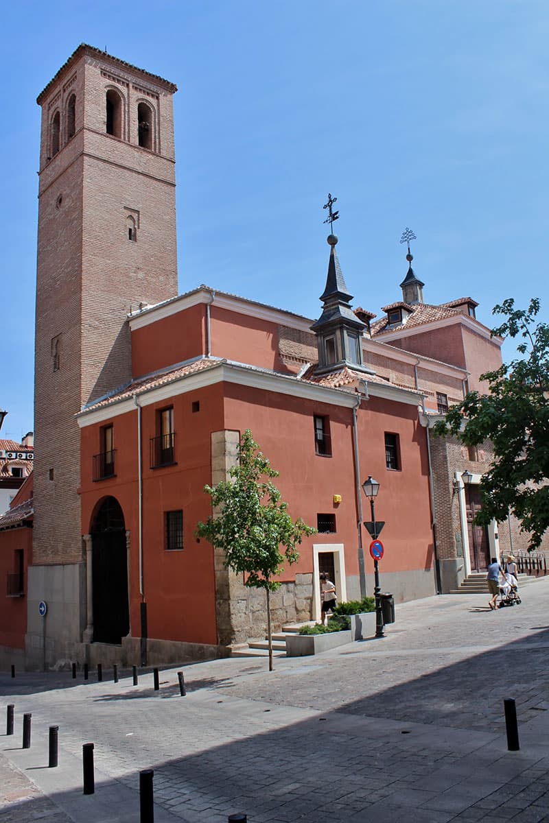 Церковь Сан-Педро-Эль-Вьехо с арабской башней. Фото: patrimonioypaisaje.madrid.es