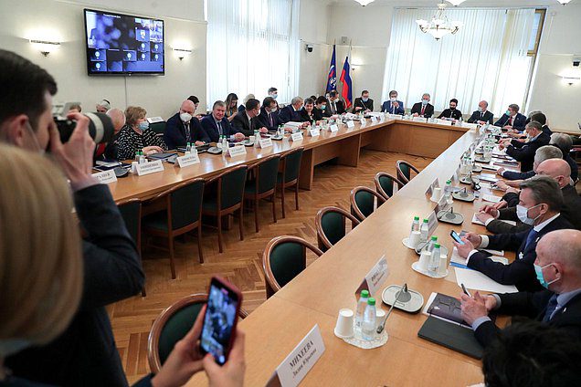 Расширенное заседание Комитета по контролю и Регламенту с участием главы Счетной палаты РФ Алексея Кудрина