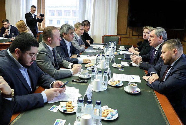 Встреча Министра энергетики РФ Николая Шульгинова с представителями фракции «Новые люди»