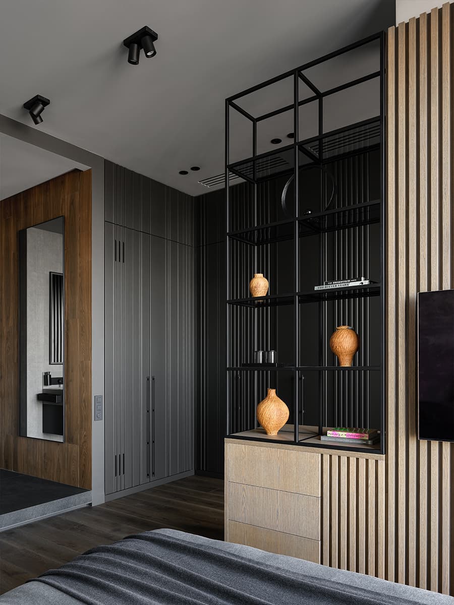 Строгий, но обволакивающий интерьер квартиры для молодого человека — проект студии Tretiakova Interior