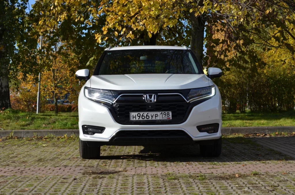 Лучше «китайцев», дешевле «немцев»: почему Honda UR-V стоит своих денег