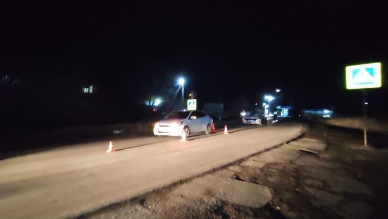Невнимательный водитель сбил женщину на пешеходном переходе в селе Курсавка