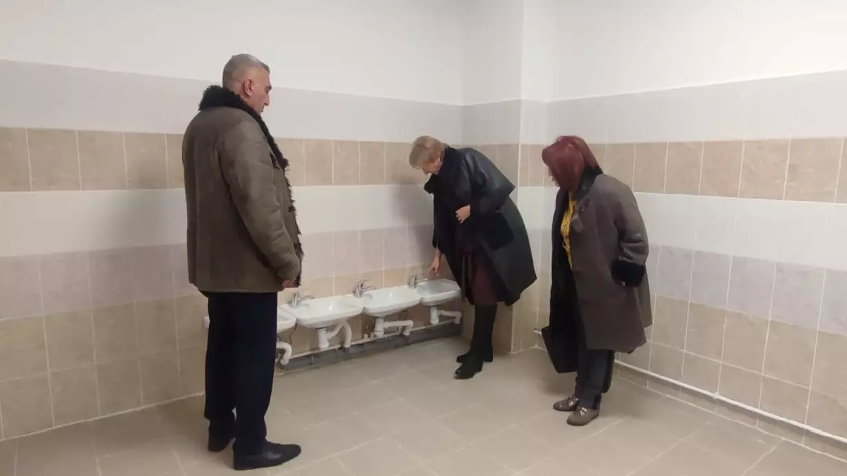 Партийный десант «Единой России» посетил строящийся детский сад в Ставрополье2