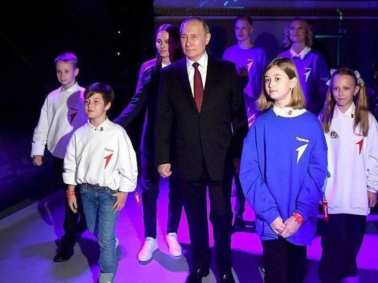 Школьник из Ставрополя лично поговорил с Владимиром Путиным на выставке ВДНХ