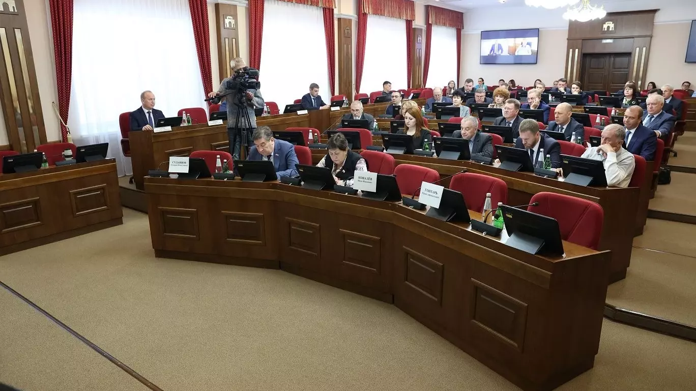 Совет законодателей Ставрополья обсудил «мусорную реформу» и Стратегию-20350